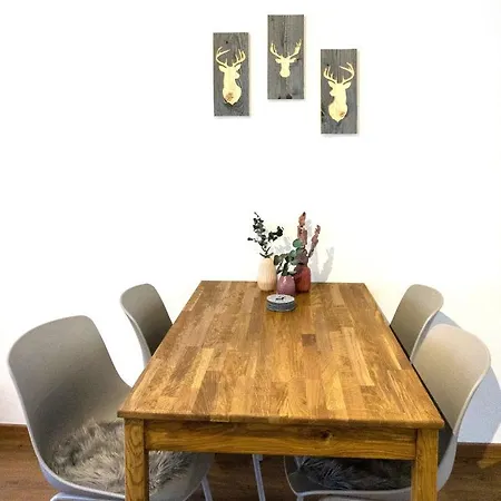 Balkon Mit Ruhigem Garten In Od1 *