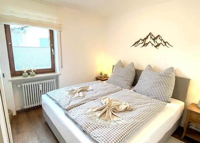 Balkon Mit Ruhigem Garten In Od1 شقة *