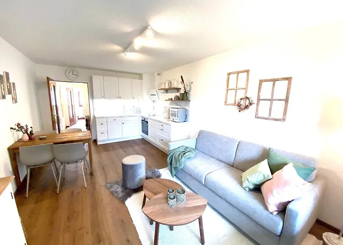 Balkon Mit Ruhigem Garten In Od1 *