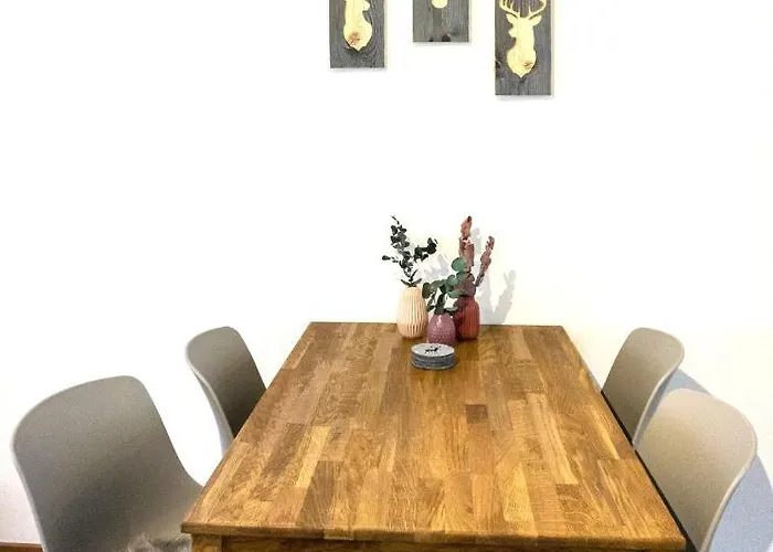 Balkon Mit Ruhigem Garten In Od1 *